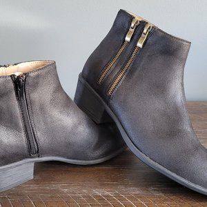 Journee Collections Womens 7.5 Jayda Black Stacked Heel Booties